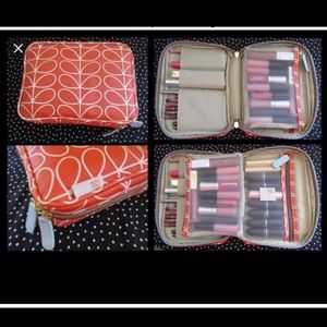 ISO Orla Kiley beauty organizer (any print)